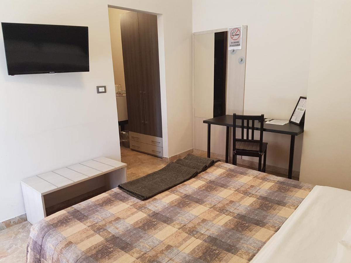 B&B Monte Монтесильвано Экстерьер фото